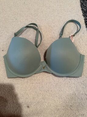 Everyday T-Shirt Push-Up Bra in Sage Green Victorias Secret NWOT 32D